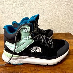 Women’s The North Face hiking boots